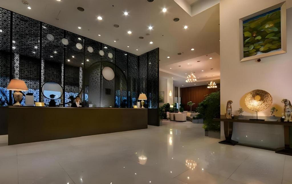 Calidas Landmark72 Royal Residence Hanoi Exterior foto